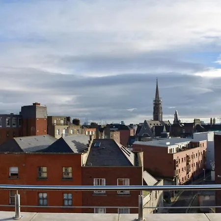 Modern And Spacious 2 Bed Apt In Central * Dublin