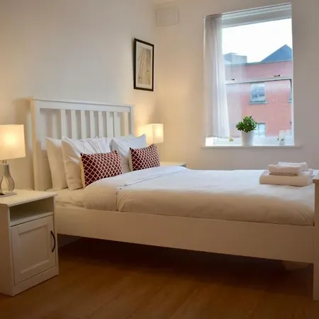 Modern And Spacious 2 Bed Apt In Central * Dublin