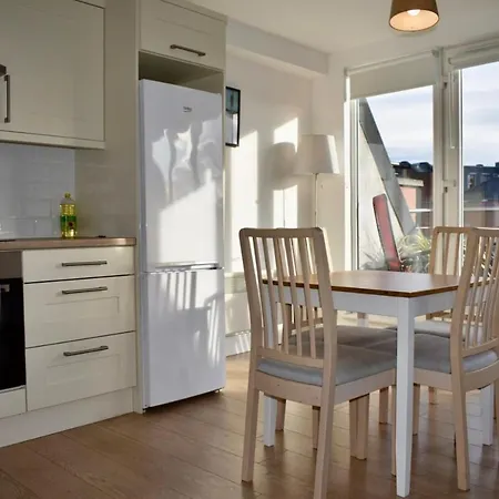 Apartment Modern And Spacious 2 Bed Apt In Central *
